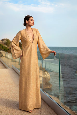 Long kaftan with star on the chest